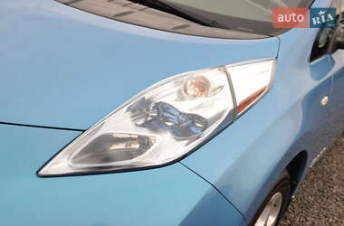 Хэтчбек Nissan Leaf 2013 в 