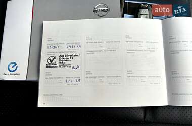 Хэтчбек Nissan Leaf 2014 в 