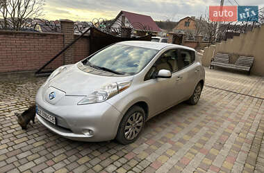 Хетчбек Nissan Leaf 2015 в Хмельницькому