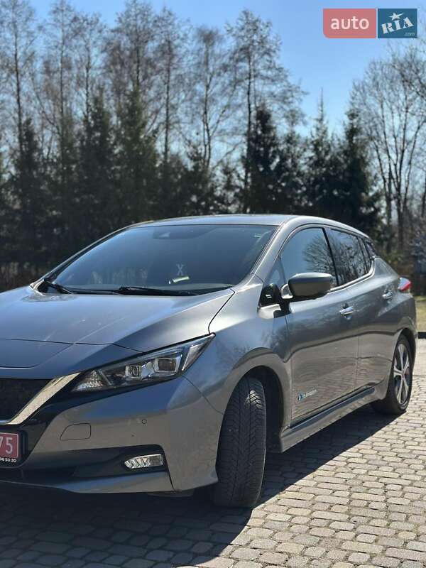 Хэтчбек Nissan Leaf 2019 в Львове фото 5 Хэтчбек Nissan Leaf 2019 в Львове
