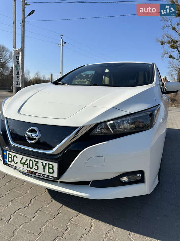 Хэтчбек Nissan Leaf 2018 в Львове