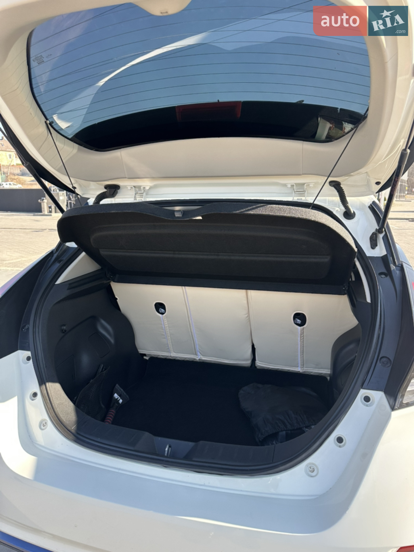2018 Nissan Leaf - мініатюра 11