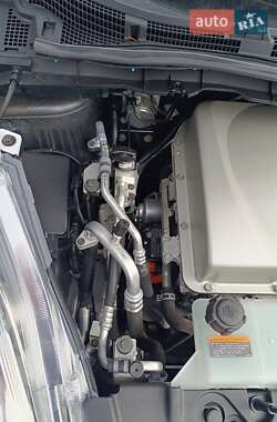 Хэтчбек Nissan Leaf 2015 в 