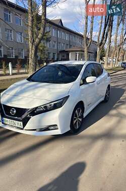 Хэтчбек Nissan Leaf 2018 в 
