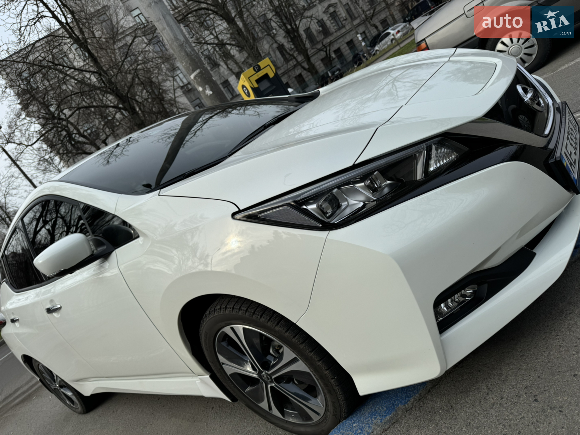 2022 Nissan Leaf - мініатюра 8