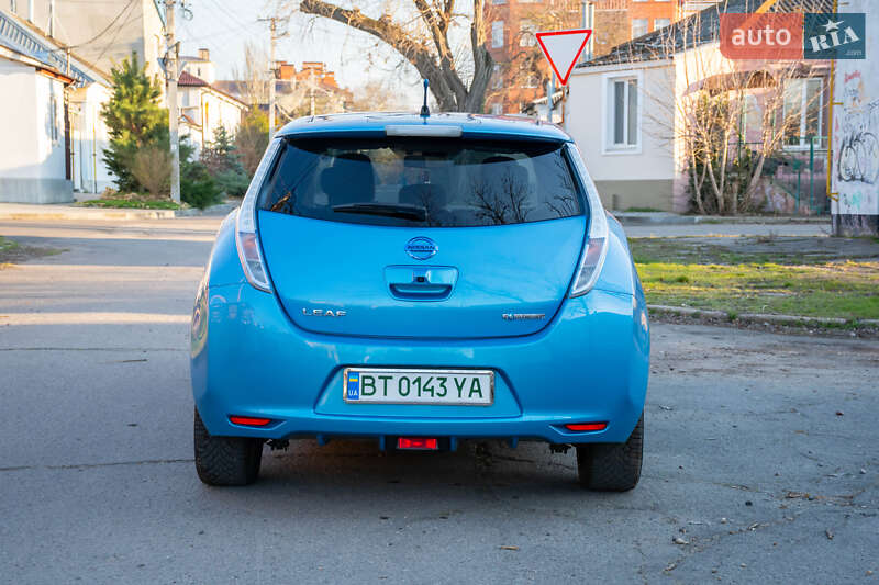 Хетчбек Nissan Leaf 2012 в Херсоні