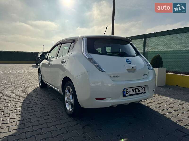 Хетчбек Nissan Leaf 2011 в Одесі