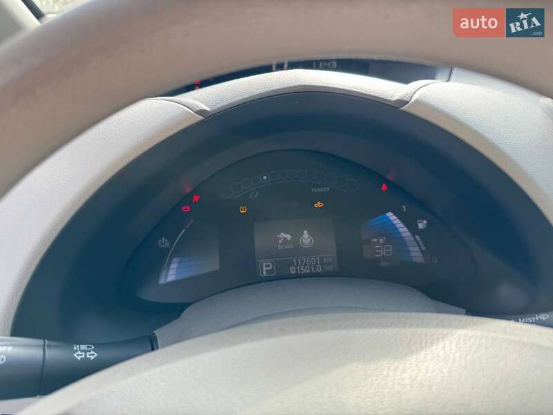 Хетчбек Nissan Leaf 2011 в Одесі