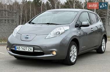 Хэтчбек Nissan Leaf 2015 в 