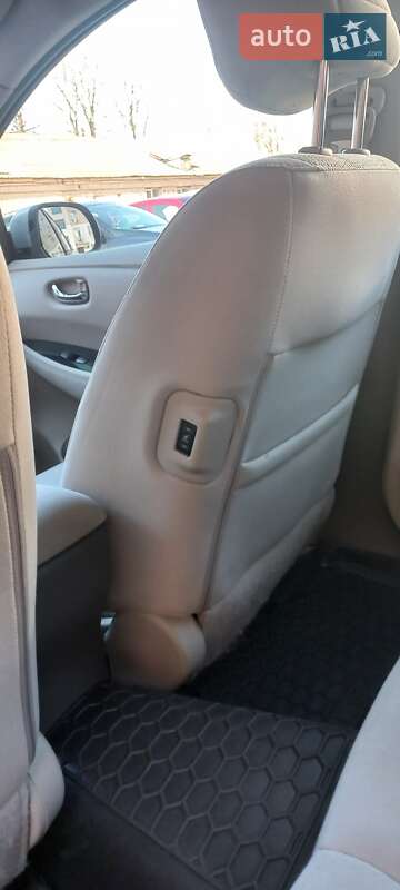 Хетчбек Nissan Leaf 2013 в Черкасах