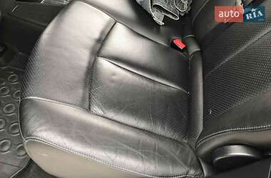 Хэтчбек Nissan Leaf 2013 в 