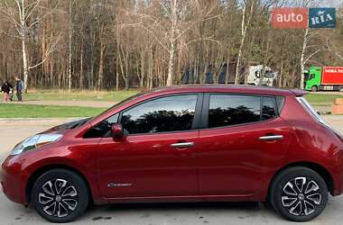 Хэтчбек Nissan Leaf 2014 в 