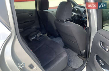 Хэтчбек Nissan Leaf 2013 в 