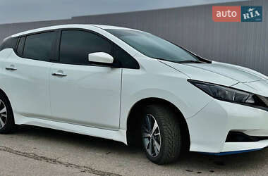 Хетчбек Nissan Leaf 2022 в 