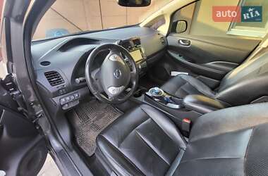 Хэтчбек Nissan Leaf 2014 в 