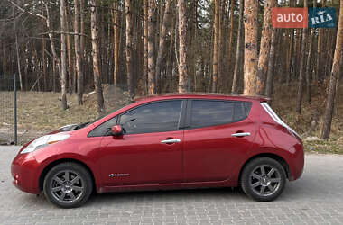 Хэтчбек Nissan Leaf 2014 в Львове