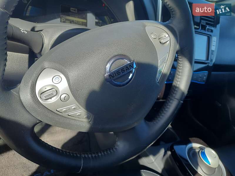 Хетчбек Nissan Leaf 2013 в Луцьку