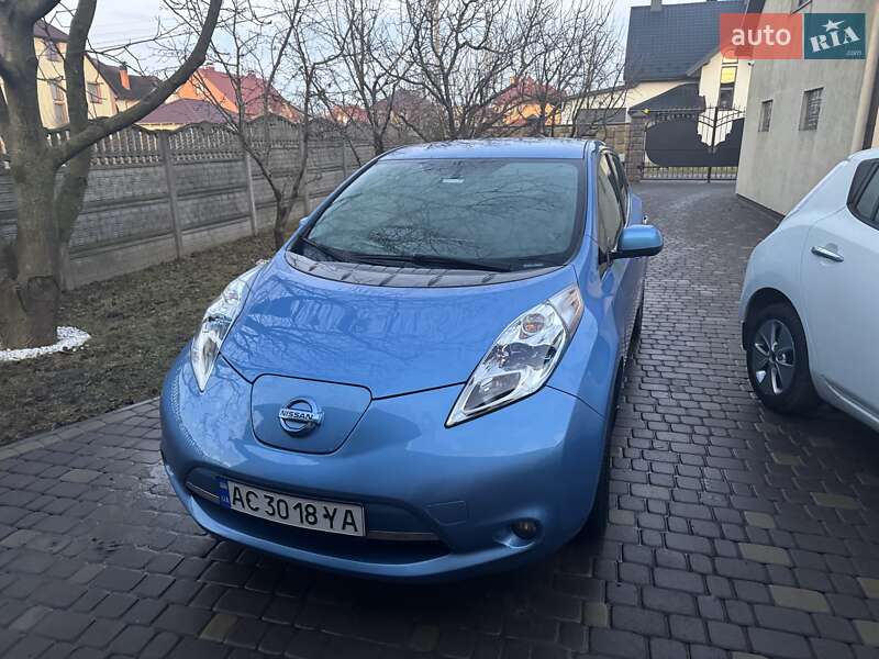 Хетчбек Nissan Leaf 2013 в Луцьку
