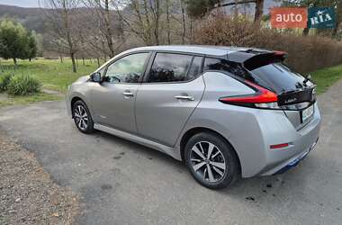 Хетчбек Nissan Leaf 2019 в 