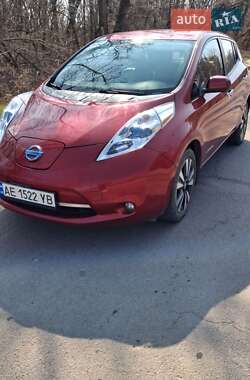 Хетчбек Nissan Leaf 2014 в Кривому Розі