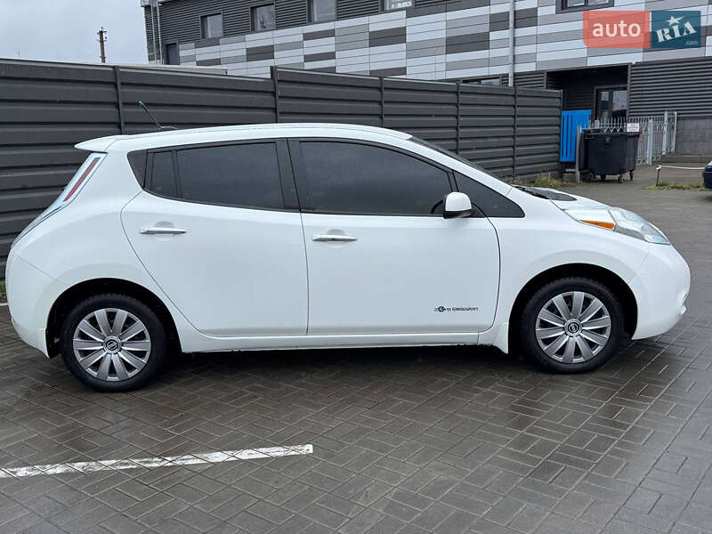 Хэтчбек Nissan Leaf 2014 в Черкассах