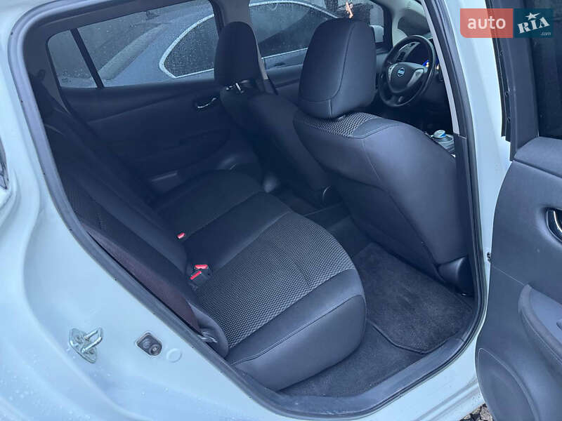 Хэтчбек Nissan Leaf 2014 в Черкассах