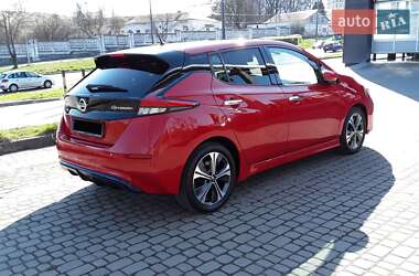 Хэтчбек Nissan Leaf 2021 в 