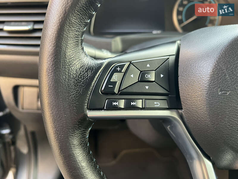 Хэтчбек Nissan Leaf 2020 в 