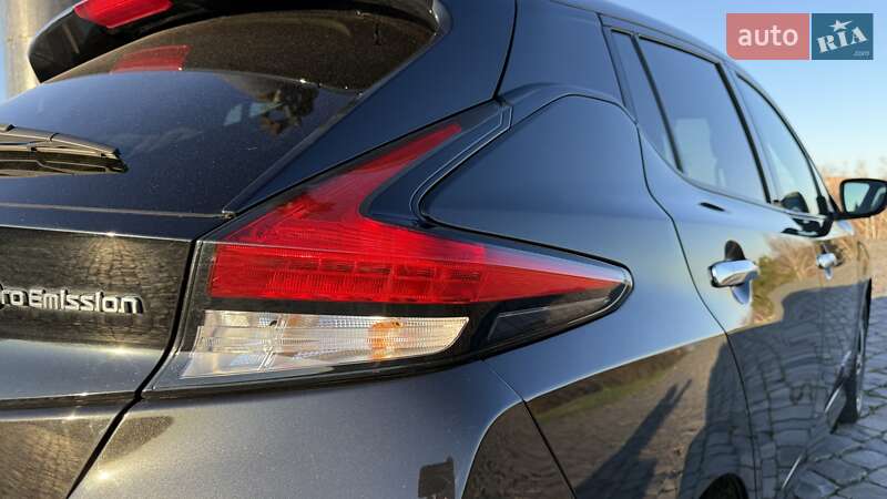 Хэтчбек Nissan Leaf 2019 в Житомире