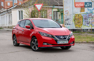 Хетчбек Nissan Leaf 2019 в 