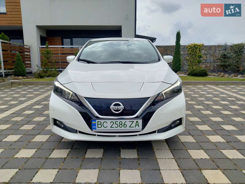 Хэтчбек Nissan Leaf 2019 в Львове