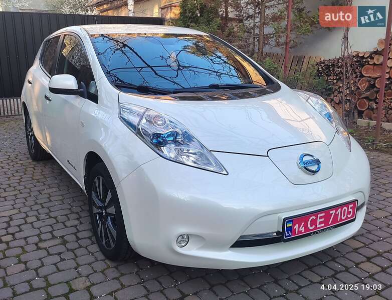 Хэтчбек Nissan Leaf 2016 в Ивано-Франковске