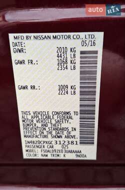 Хэтчбек Nissan Leaf 2016 в 