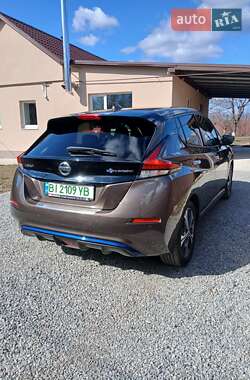 Хетчбек Nissan Leaf 2021 в 