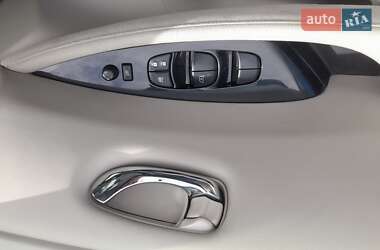 Хэтчбек Nissan Leaf 2012 в 