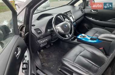 Хэтчбек Nissan Leaf 2013 в 