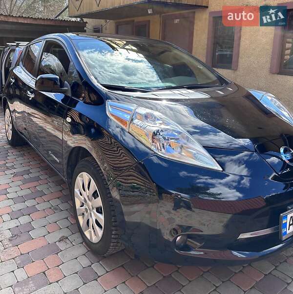 Хетчбек Nissan Leaf 2017 в Києві
