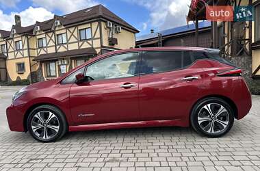 Хэтчбек Nissan Leaf 2018 в 