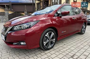 Хэтчбек Nissan Leaf 2018 в 