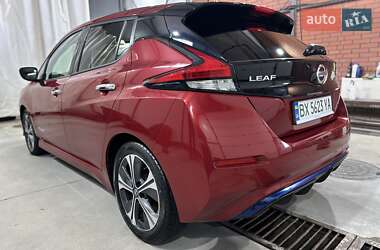 Хэтчбек Nissan Leaf 2018 в 