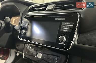 Хэтчбек Nissan Leaf 2018 в 