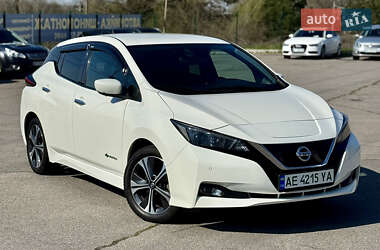 Хетчбек Nissan Leaf 2019 в 