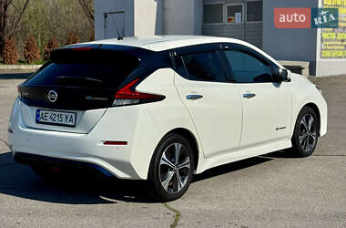 Хетчбек Nissan Leaf 2019 в 