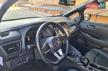 Хетчбек Nissan Leaf 2020 в 
