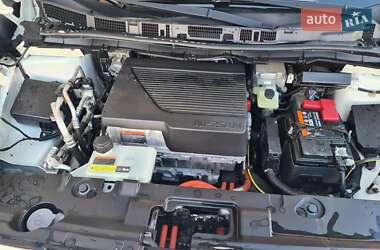 Хетчбек Nissan Leaf 2020 в 