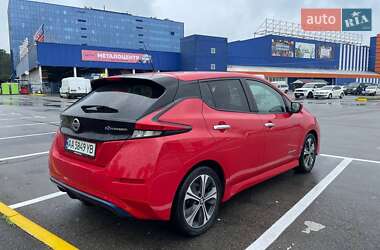 Хетчбек Nissan Leaf 2019 в 