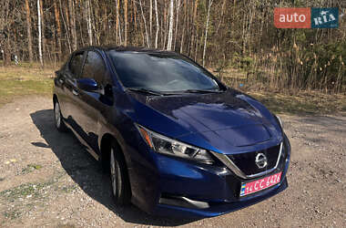 Хэтчбек Nissan Leaf 2020 в 