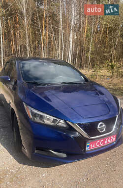 Хэтчбек Nissan Leaf 2020 в 