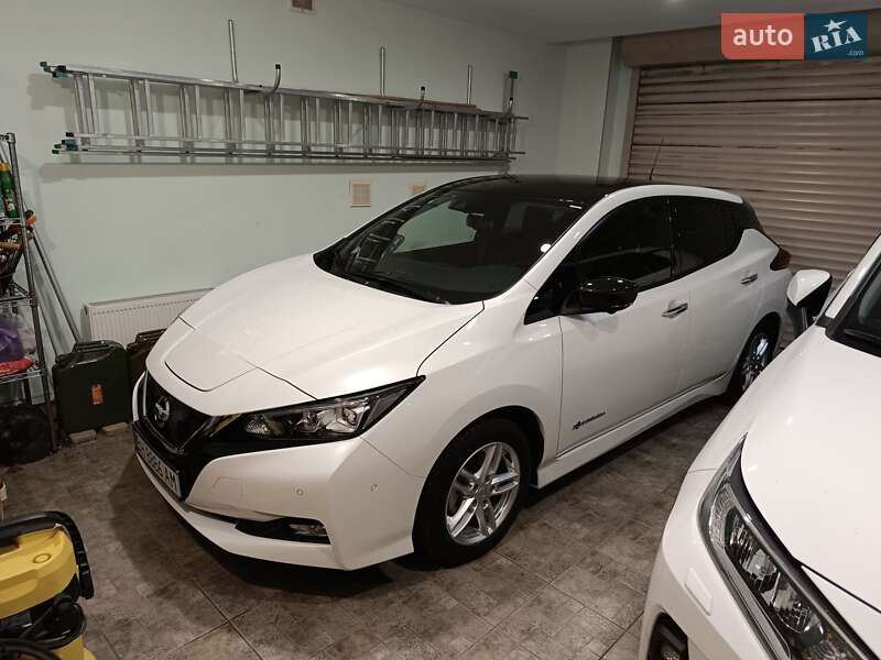 Хетчбек Nissan Leaf 2019 в Одесі фото 26 Хетчбек Nissan Leaf 2019 в Одесі