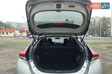 Хэтчбек Nissan Leaf 2021 в 